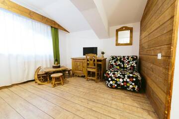 Фото номера Улучшенный четырехместный номер Отель Hotel Superski г. Кавник 3
